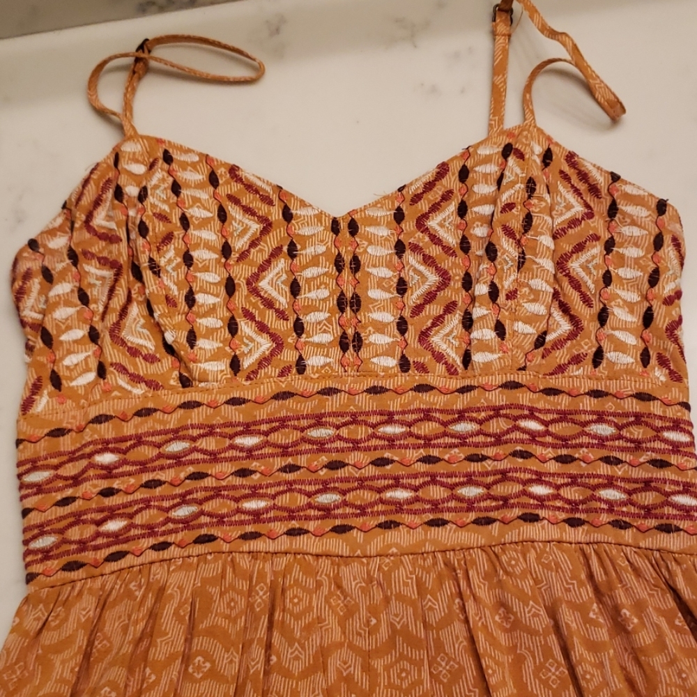 Dress - Picture 4 of 4